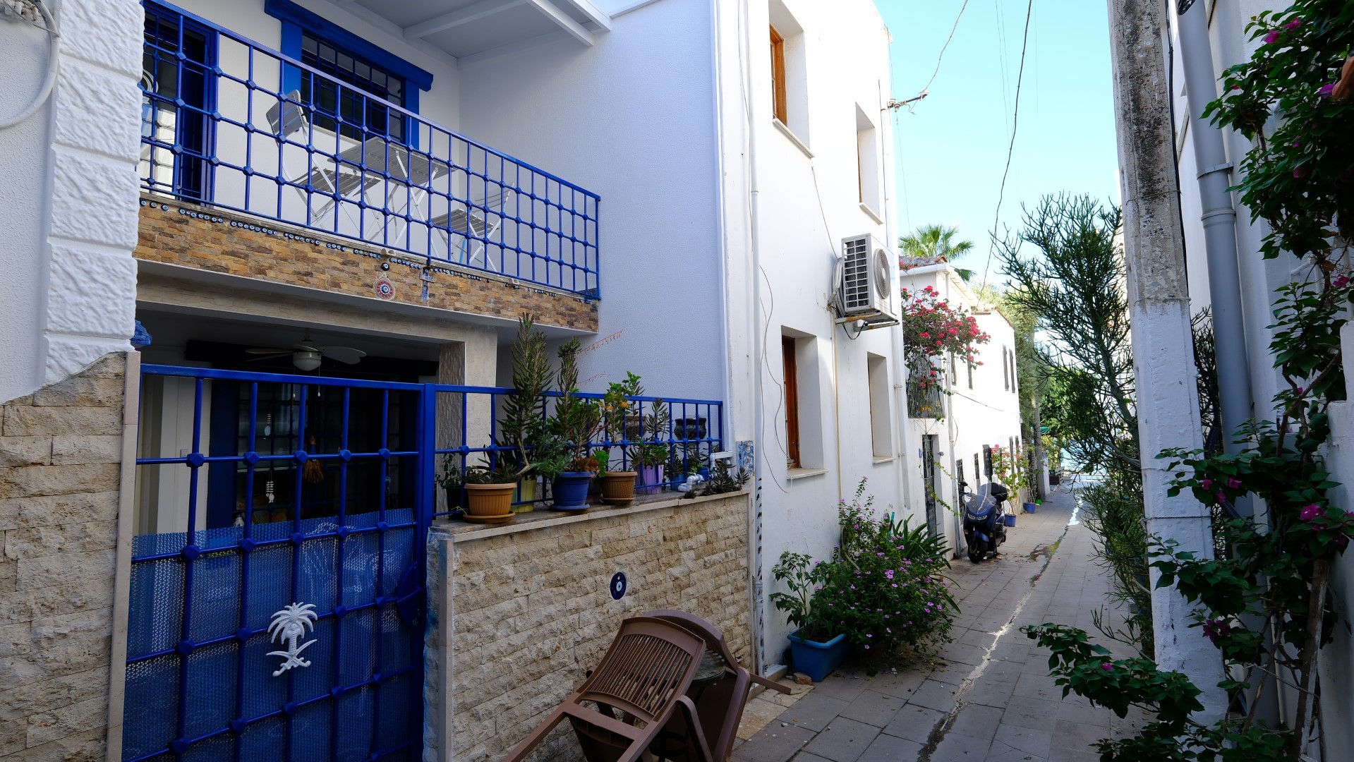Bodrum Merkez Kumbahçe Plaja ve Barlar Sokağına 1 dk Mesafede Satılık 3+1 Dubleks